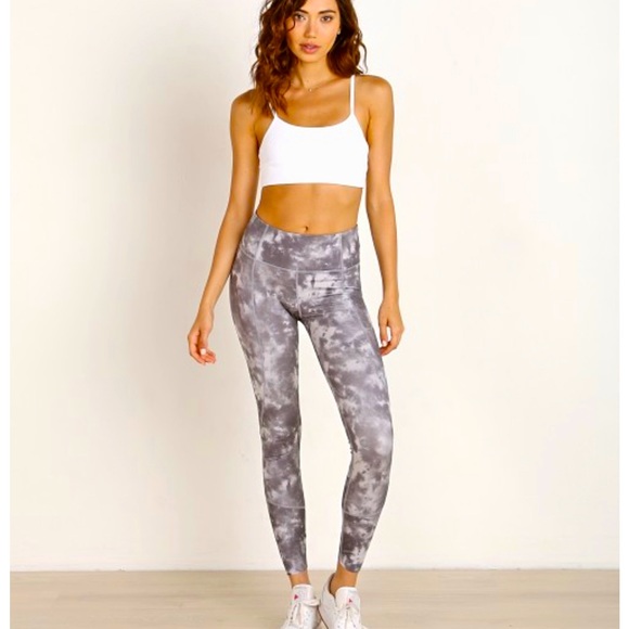 Varley Bedford Tight Crop Leggings Silver Tie Dye Size S Activewear - Picture 1 of 13